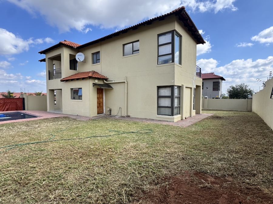 3 Bedroom Property for Sale in Wilkoppies North West